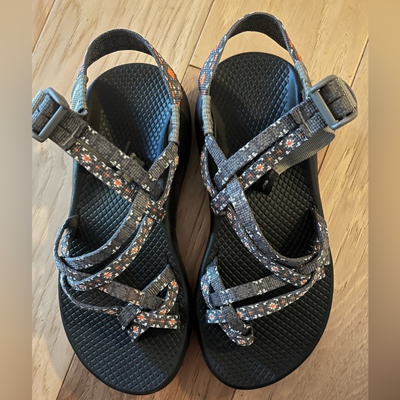 Chaco Shoes - Chaco ZX/2 Orange and Grey Classic Vibram Outsole
Women's Sandals Size 6, NWOT